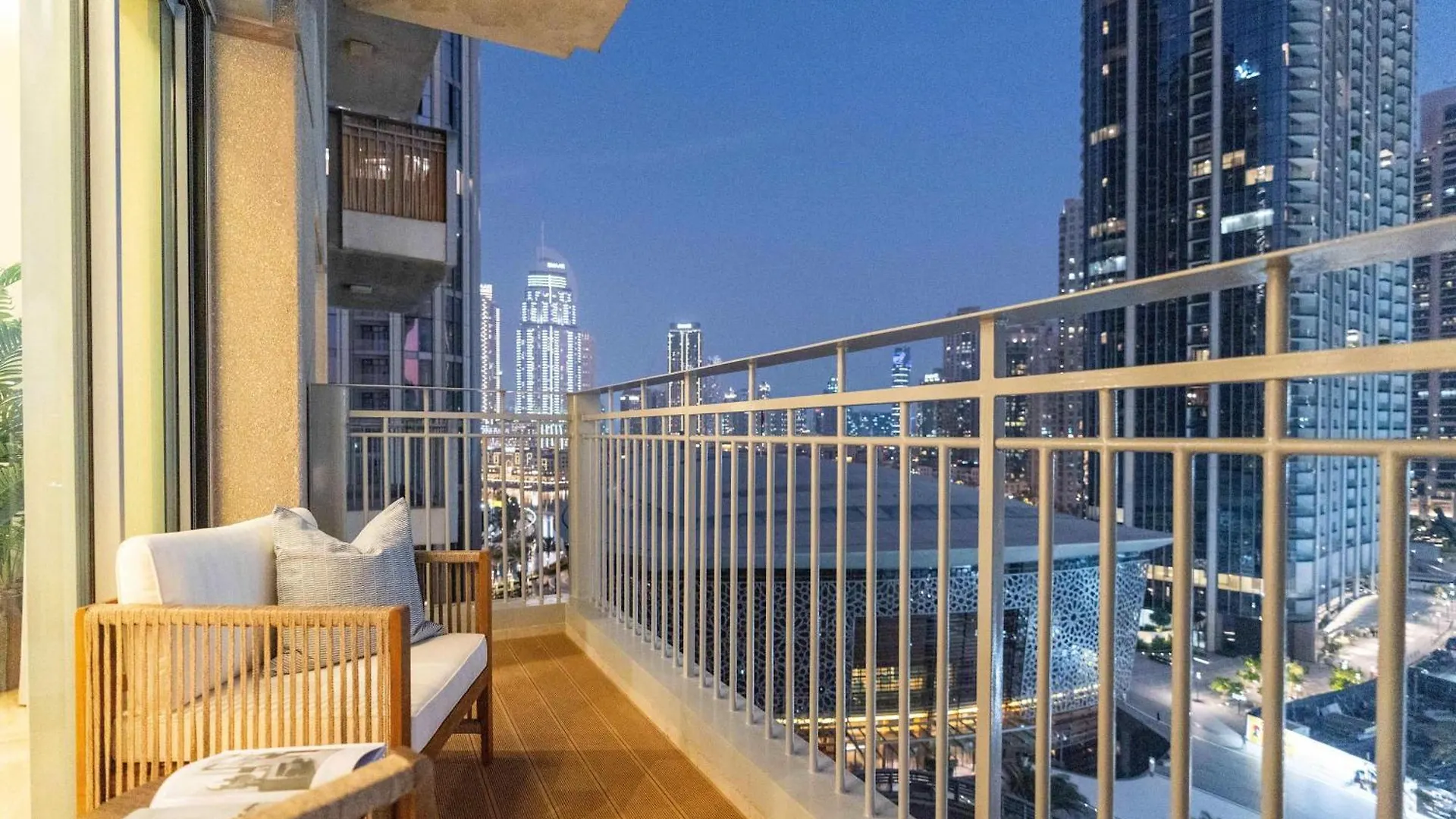 Stylish 1Br In Downtown With Fountain Views Διαμέρισμα Ντουμπάι