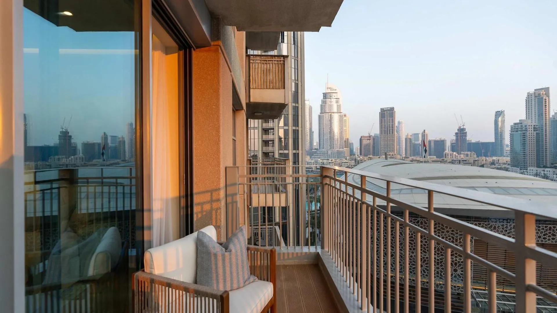 Апартаменты Stylish 1Br In Downtown With Fountain Views Дубай