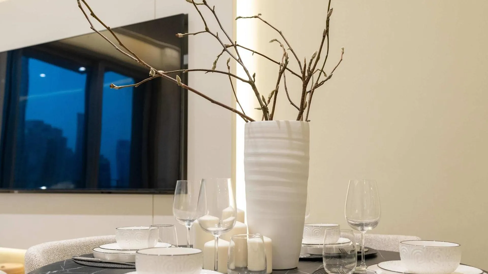 Апартаменты Stylish 1Br In Downtown With Fountain Views Дубай